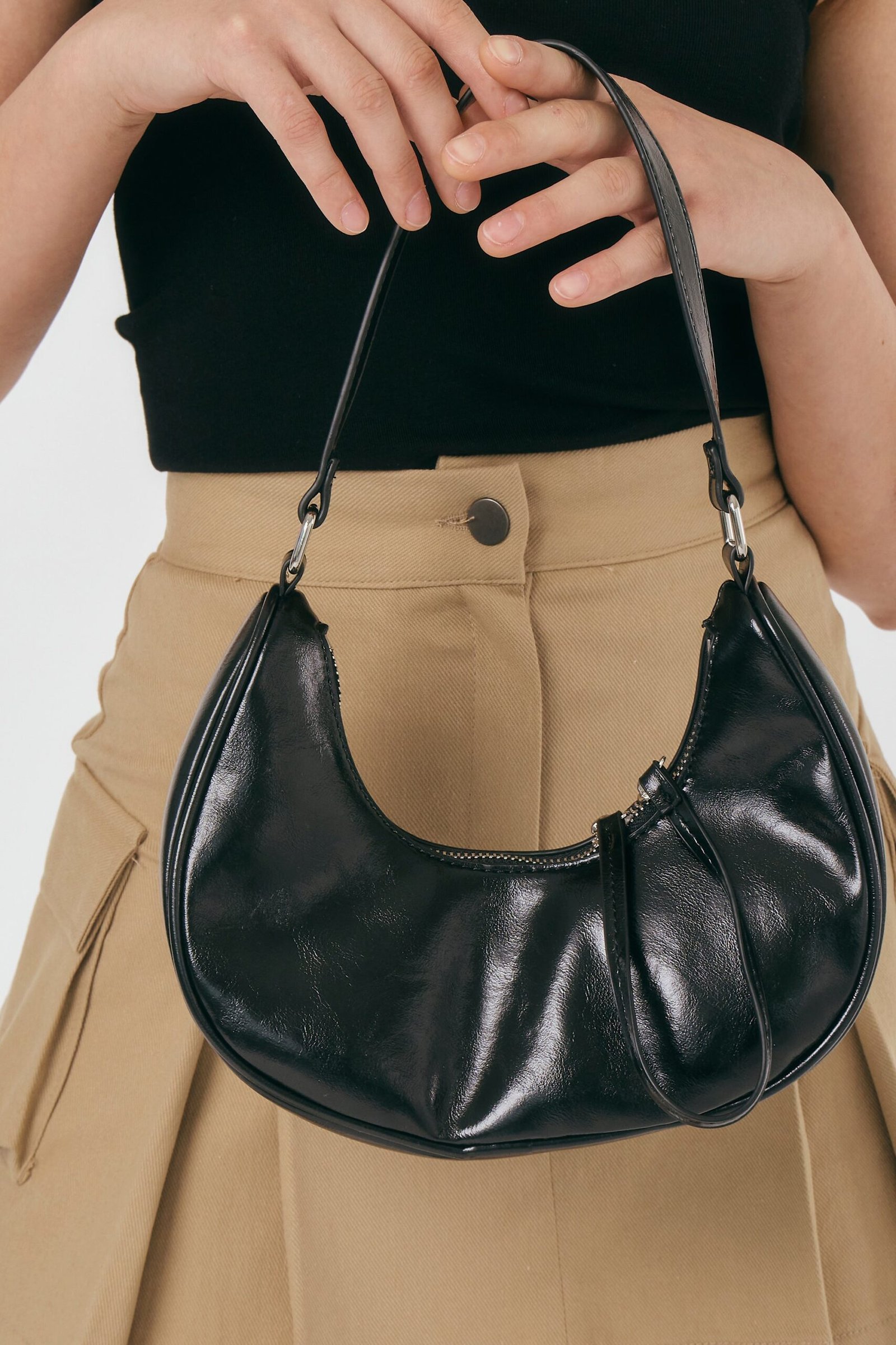 PetiteHoboBag_01-scaled-1.jpg